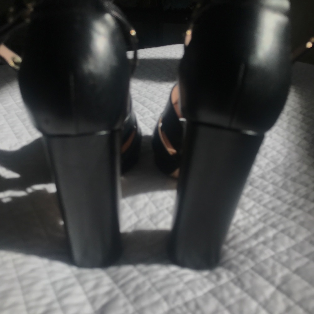Kate Spade ♠️ heels - Picture 7 of 8